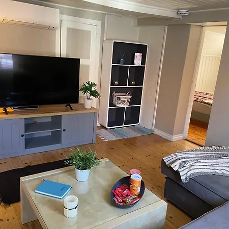 Strandgata Apartment *